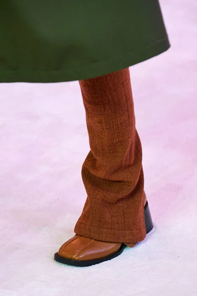 Look 17
